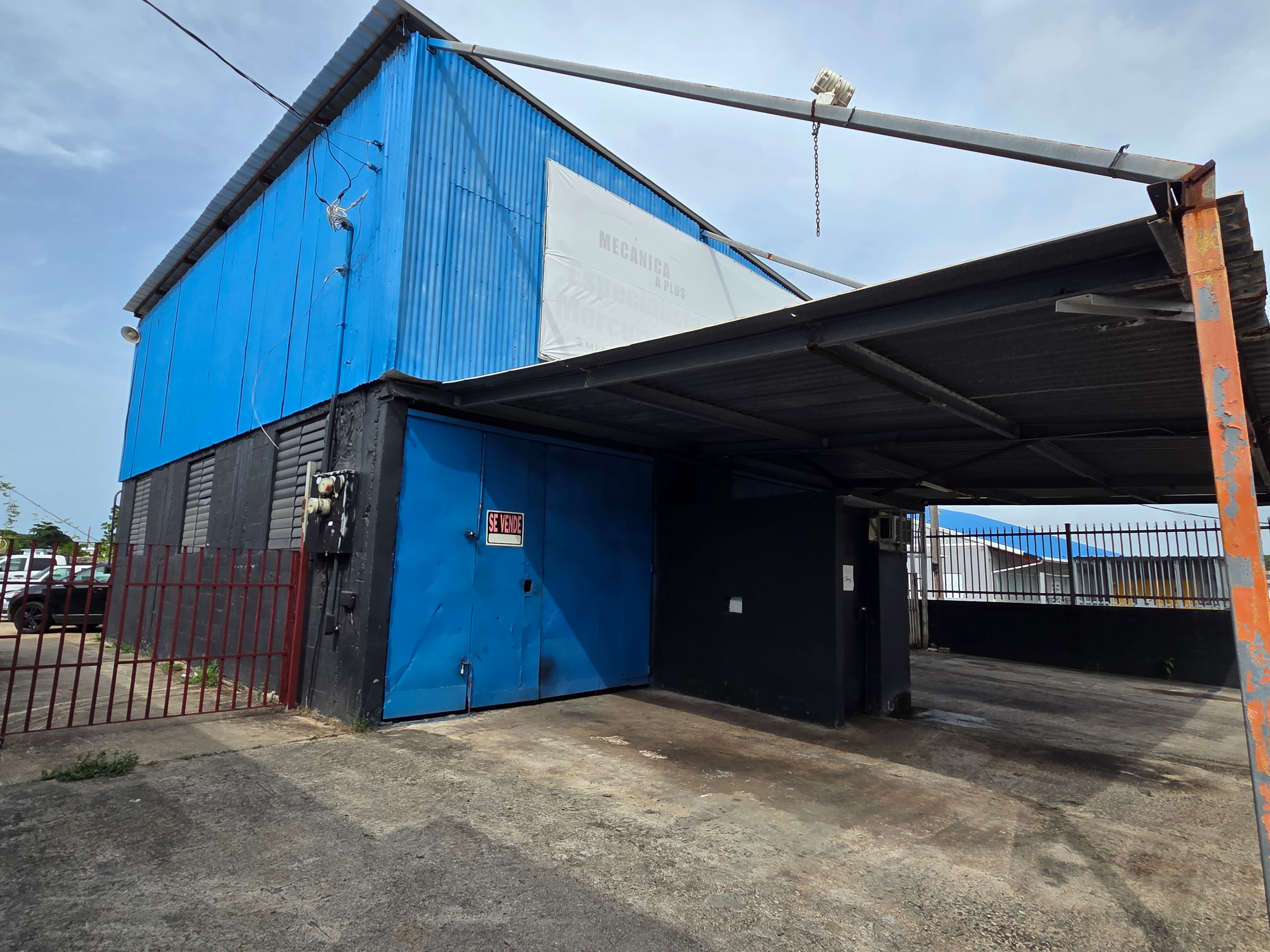 Edificio Comercial Hato Tejas I